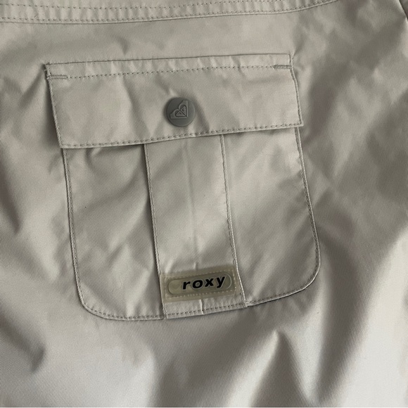 Roxy women’s snowpants - Picture 7 of 14